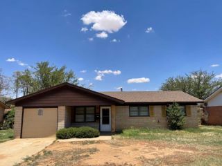 Foreclosed Home - 204 N 23RD ST, 79331