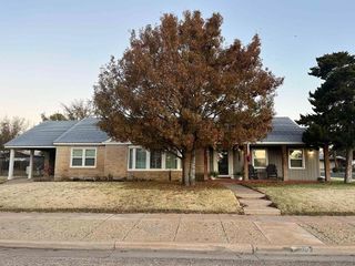Foreclosed Home - 402 N 14TH ST, 79331