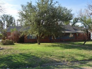 Foreclosed Home - 1001 N 3RD ST, 79331