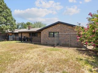 Foreclosed Home - 231 SANDALWOOD LN, 79336