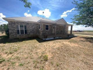 Foreclosed Home - 673 COUNTY ROAD 301J, 79360