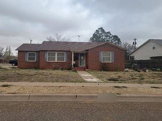 Foreclosed Home - 1828 N 3RD ST, 79373