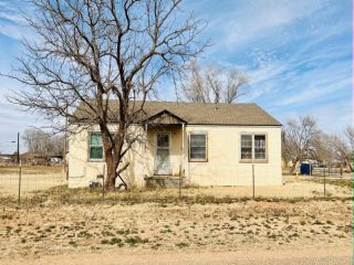 Foreclosed Home - 1700 S 8TH ST, 79373