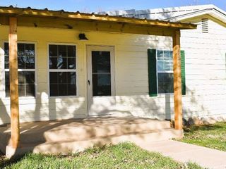 Foreclosed Home - 602 7TH ST, 79382