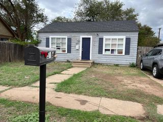 Foreclosed Home - 1807 AVENUE S, 79401