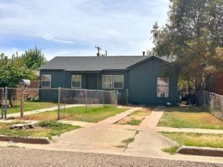 Foreclosed Home - 517 54TH ST, 79404