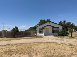 Foreclosed Home - 6401 25TH ST, 79407