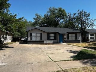 Foreclosed Home - 4306 32ND ST, 79410