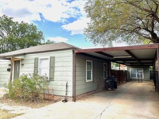Foreclosed Home - 2409 31ST ST, 79411