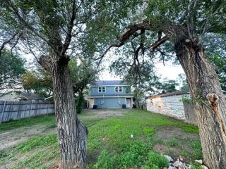 Foreclosed Home - 1920 27TH ST, 79411