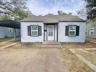Foreclosed Home - 2430 24TH ST, 79411