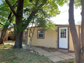Foreclosed Home - 2104 53RD ST, 79412