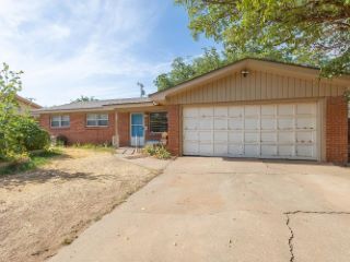 Foreclosed Home - 1507 46TH PL, 79412