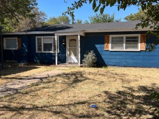 Foreclosed Home - 2218 47TH ST, 79412