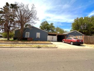 Foreclosed Home - 1502 39TH ST, 79412
