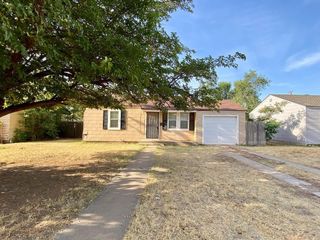 Foreclosed Home - 2813 40TH ST, 79413