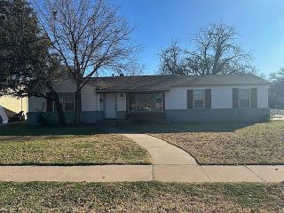 Foreclosed Home - 3615 39TH ST, 79413