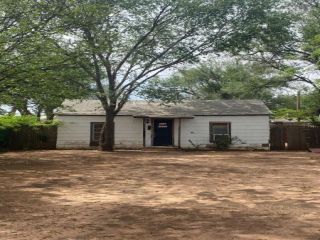 Foreclosed Home - 4507 40TH ST, 79414