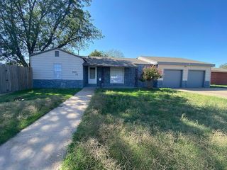 Foreclosed Home - 4601 38TH ST, 79414