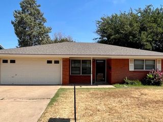 Foreclosed Home - 5006 10TH ST, 79416