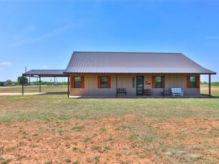 Foreclosed Home - 605 FM 614, 79541