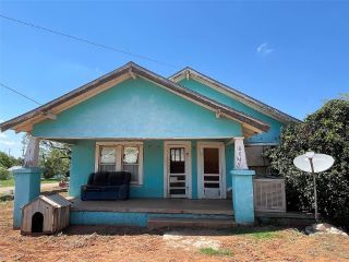 Foreclosed Home - 801 E AVENUE D, 79556