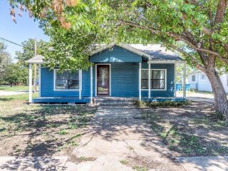 Foreclosed Home - 610 W DALE ST, 79567