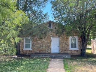 Foreclosed Home - 1502 SEWELL ST, 79605
