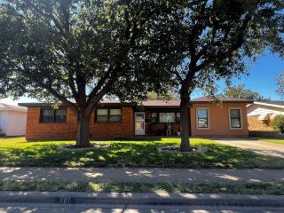 Foreclosed Home - 807 NW 12TH PL, 79714