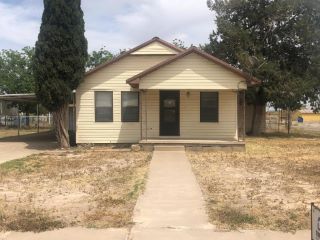 Foreclosed Home - 1000 N PARK ST, 79735