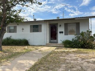 Foreclosed Home - 400 W 13TH ST, 79735