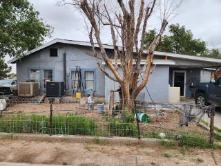 Foreclosed Home - 524 S PECAN ST, 79772
