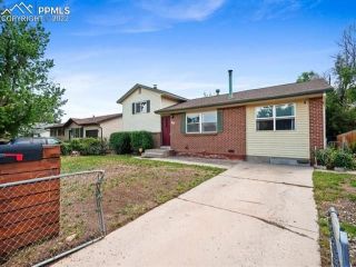 Foreclosed Home - 2450 SONOMA DR, 80910