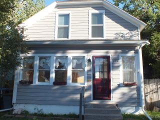 Foreclosed Home - 215 E 22ND ST, 82001