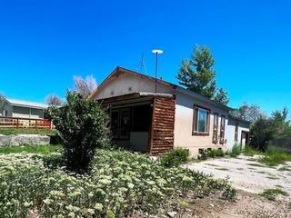 Foreclosed Home - 201 N MAIN ST, 82523