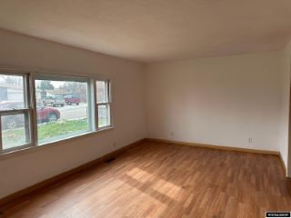 Foreclosed Home - 1338 S FENWAY ST, 82601