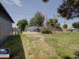 Foreclosed Home - 924 S SPRUCE ST, 82601