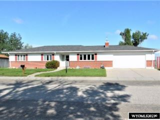 Foreclosed Home - 2440 BELMONT RD, 82604