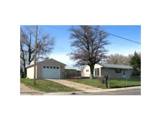 Foreclosed Home - 940 W 10TH ST, 82801
