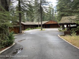 Foreclosed Home - 300 AVALANCHE CANYON DR, 83001