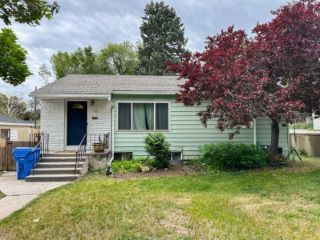 Foreclosed Home - 227 COTTONWOOD AVE, 83204