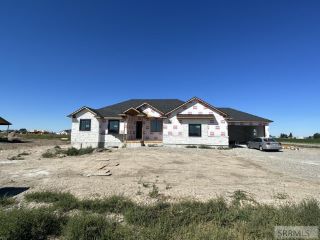 Foreclosed Home - 1596 N 845 E, 83274