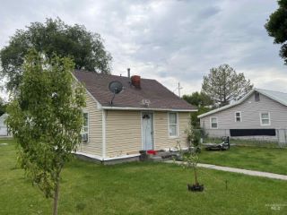 Foreclosed Home - 324 LINDEN ST, 83350