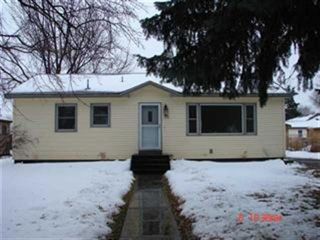 Foreclosed Home - 712 W 5TH ST, 83352