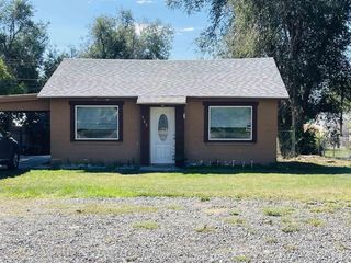 Foreclosed Home - 347 3RD AVE W, 83355