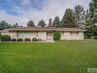 Foreclosed Home - 644 S BELLIN RD, 83402