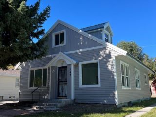 Foreclosed Home - 147 E 15TH ST, 83404
