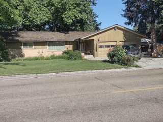 Foreclosed Home - 2112 COLLEGE AVE, 83605