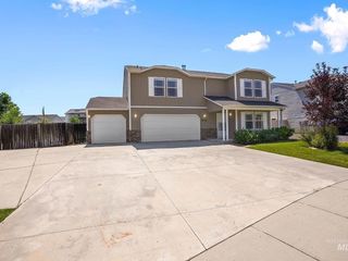 Foreclosed Home - 16275 COPPERRIDGE WAY, 83607