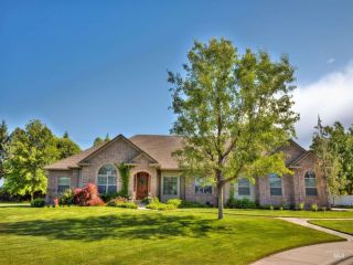 Foreclosed Home - 2393 W CROOKED STICK DR, 83616